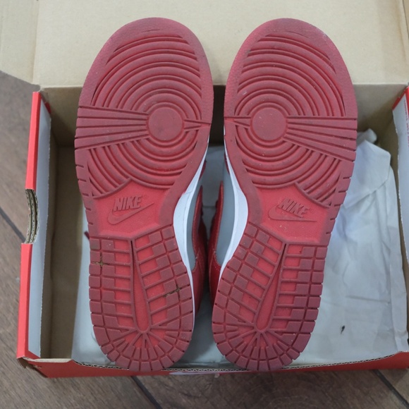 Nike Dunk Low Retro UNLV (2021) - Picture 7 of 9